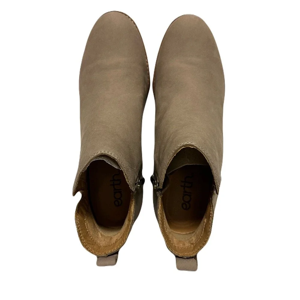 New earth Womens Size 7.5 Marisole Block Heel Casual Taupe Leather Booties